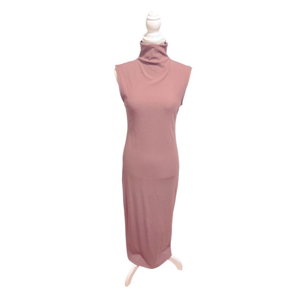 Let’s show off that tight athletic body! This plumcolor MODALmock makes em honk